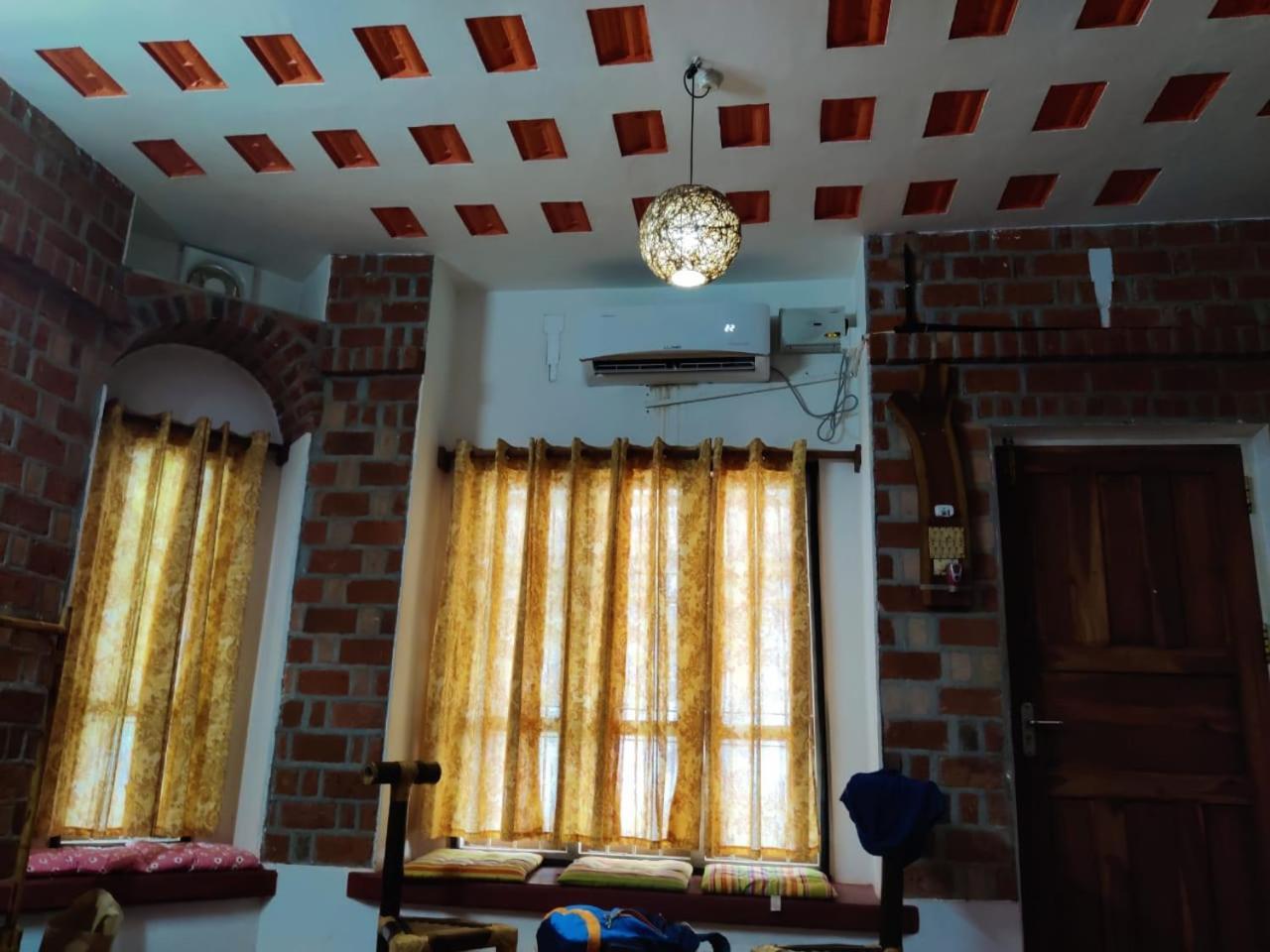Ashtamudivillas โกลลัม ภายนอก รูปภาพ